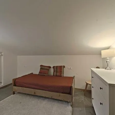 Apartamento Attic View With Free Parking *